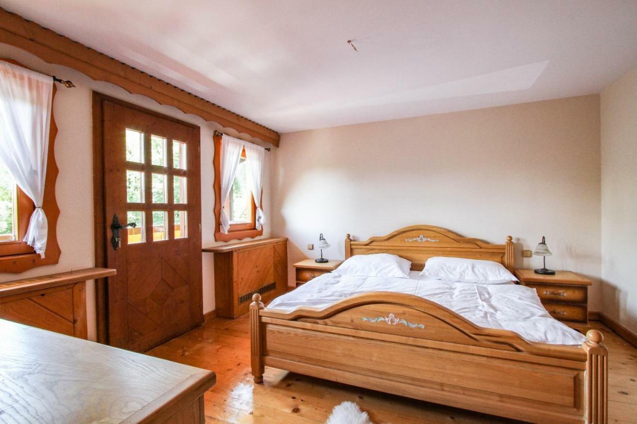 Koliba Expo Hotel Zelezna Luaran gambar